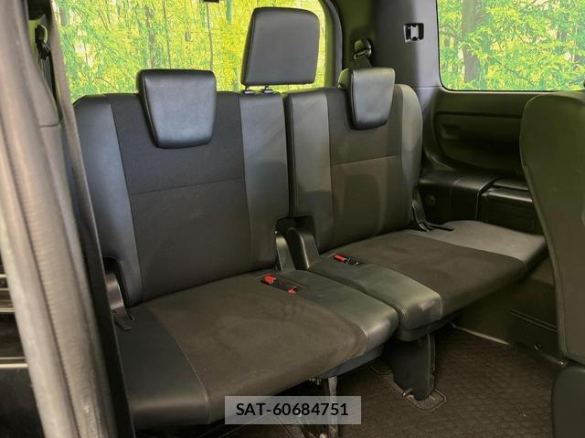 Toyota NOAH 2018-06 8216266-9