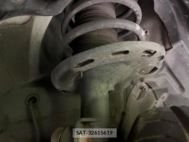 Toyota NOAH 2020-07 8216278-19