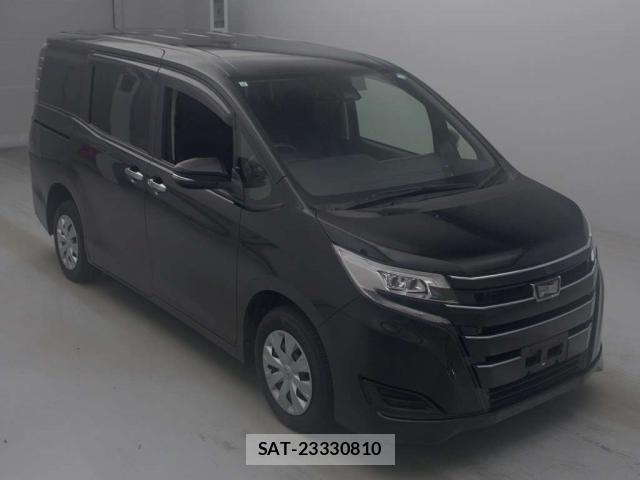 Toyota NOAH 2019-08 8216386-0