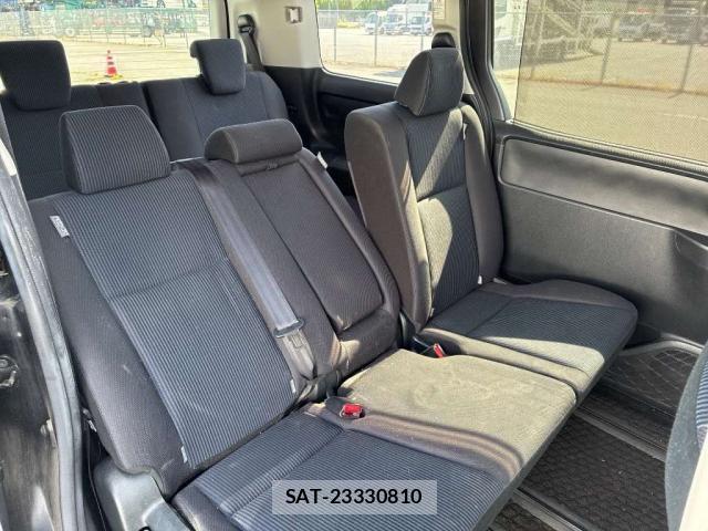 Toyota NOAH 2019-08 8216386-6