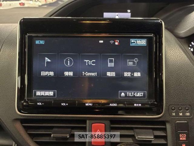 Toyota NOAH 2018-07 8216401-4