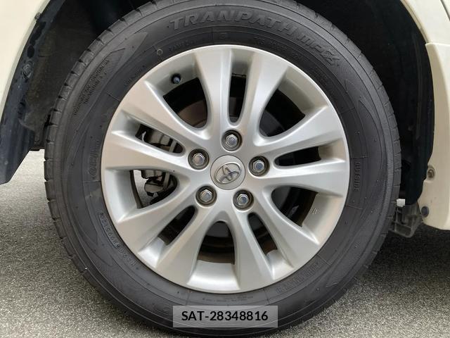 Toyota NOAH 2012-01 8216956-13