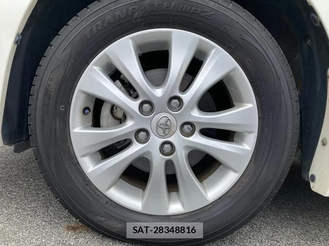 Toyota NOAH 2012-01 8216956-15