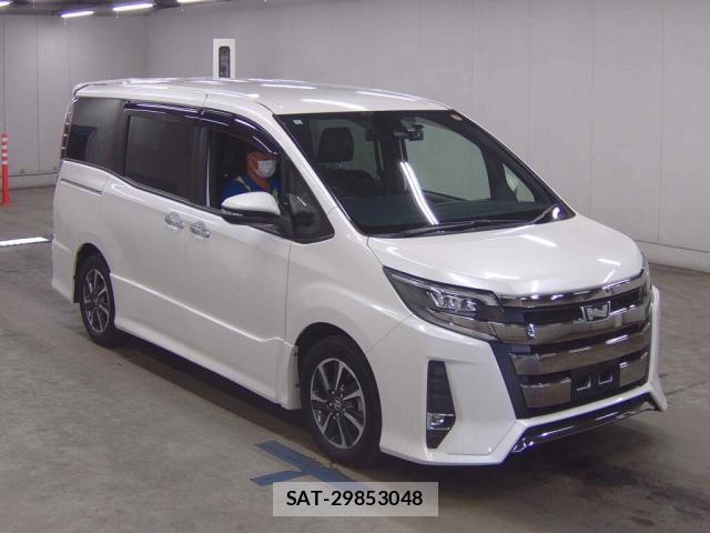 Toyota NOAH 2018-05 8216971-0