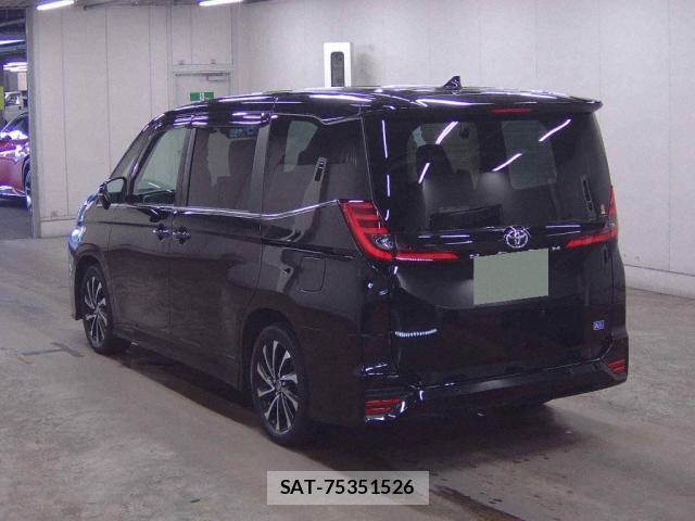 Toyota NOAH 2025-03 8217053-1