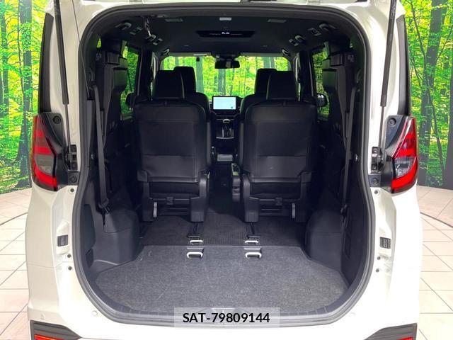 Toyota NOAH 2023-10 8217100-10