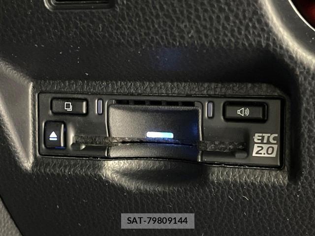 Toyota NOAH 2023-10 8217100-6