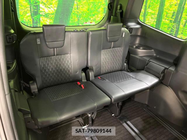 Toyota NOAH 2023-10 8217100-9