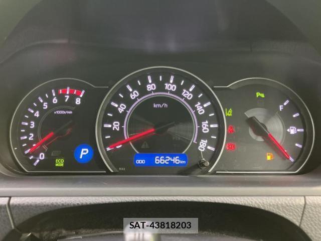 Toyota NOAH 2021-05 8217210-13