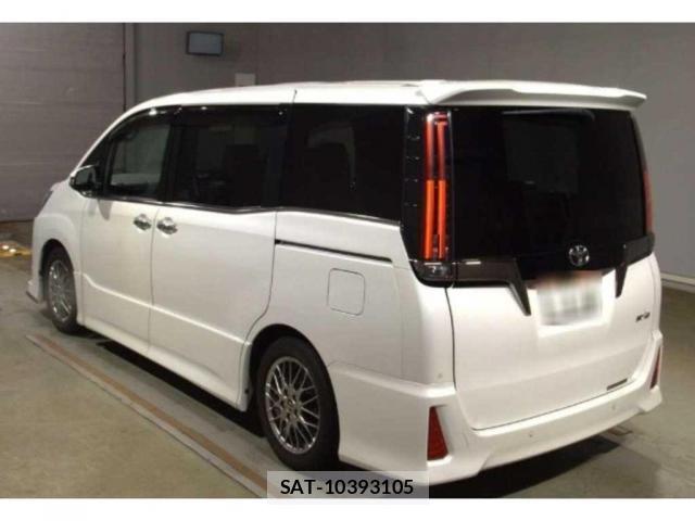 Toyota NOAH 2020-09 8217363-1