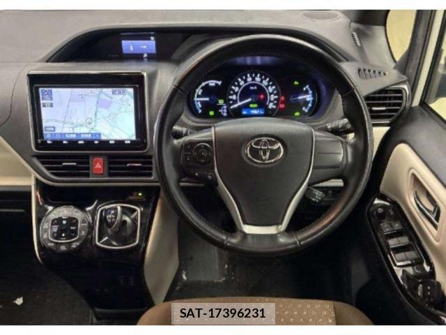 Toyota NOAH 2021 8217364-2
