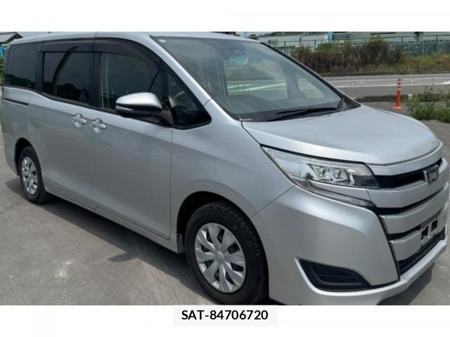 Toyota NOAH 2021-03 8217492-3