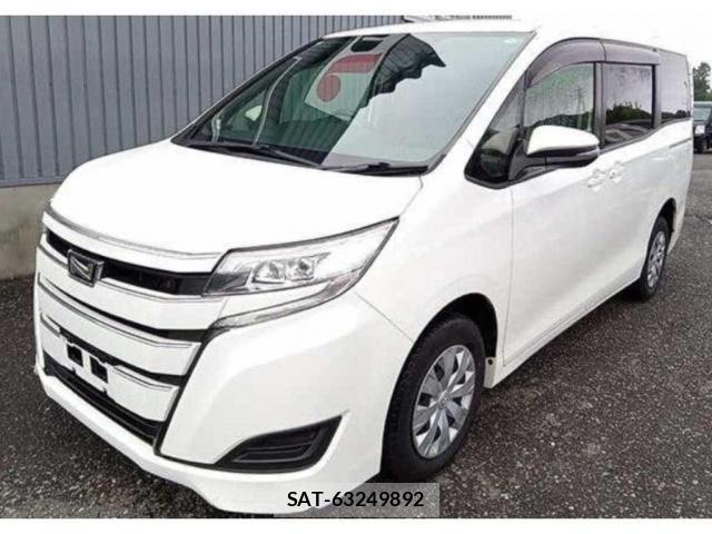Toyota NOAH 2017-09 8217734-0