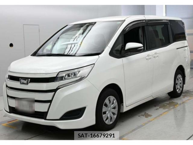 Toyota NOAH 2018-03 8217778-3