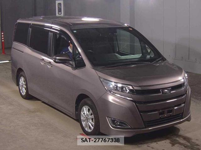 Toyota NOAH 2021-03 8217854-3