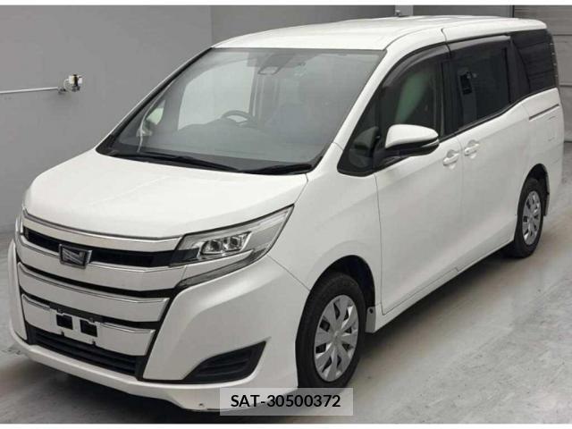Toyota NOAH 2020-08 8217938-0