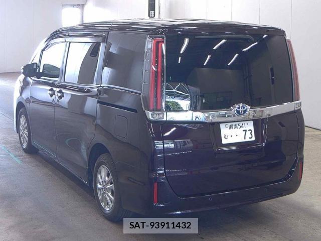 Toyota NOAH 2019-09 8217957-4