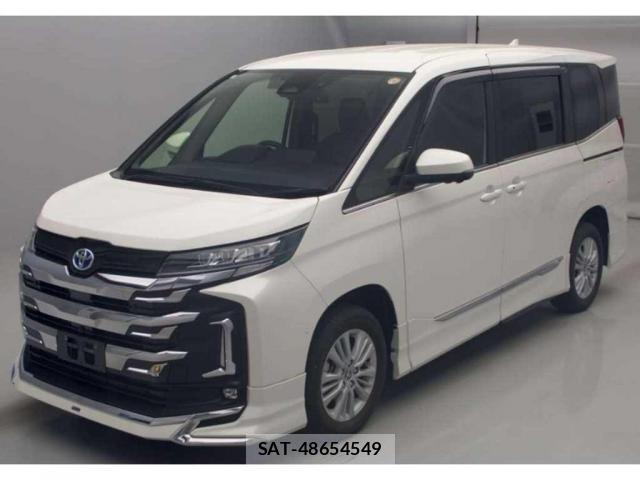 Toyota NOAH 2023-07 8218008-3