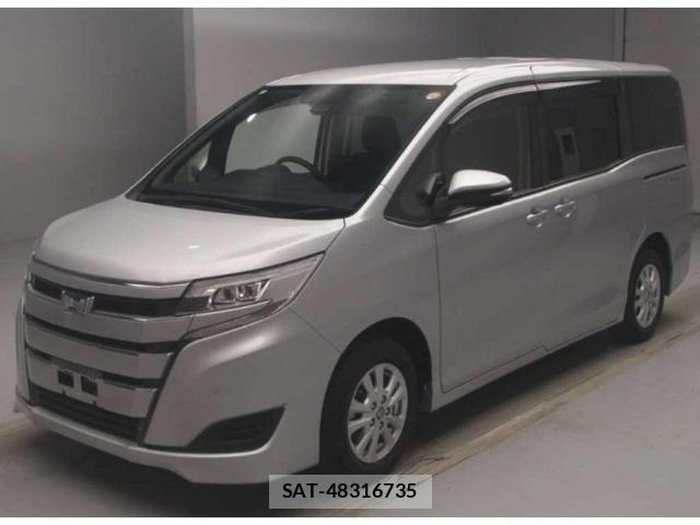 Toyota NOAH 2021-07 8218090-0