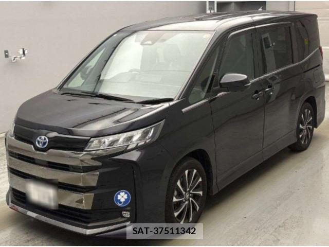 Toyota NOAH 2024-07 8218099-3