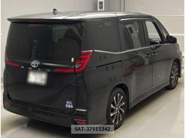 Toyota NOAH 2024-07 8218099-4