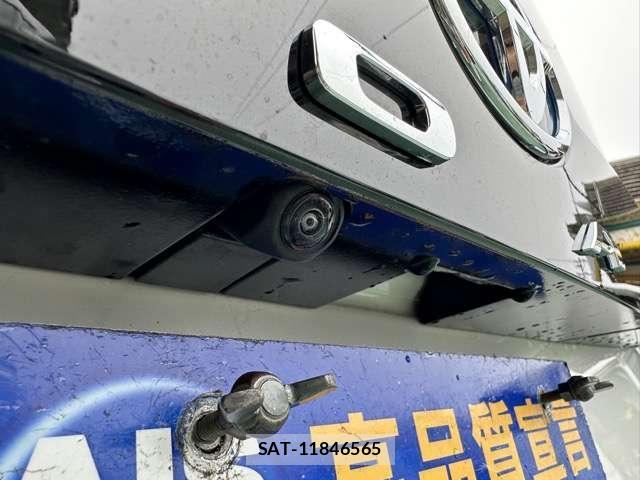 Toyota NOAH 2025-04 8218213-12