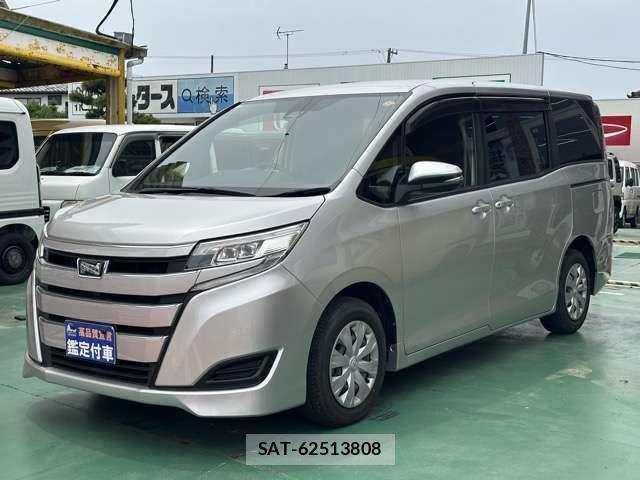 Toyota NOAH 2021-03 8218244-0