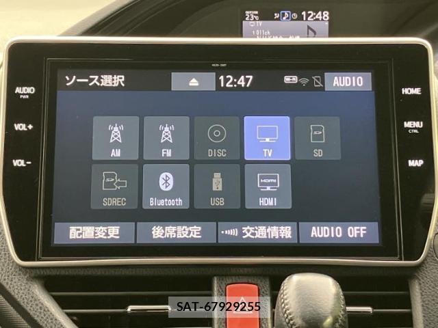 Toyota NOAH 2019-12 8218485-9