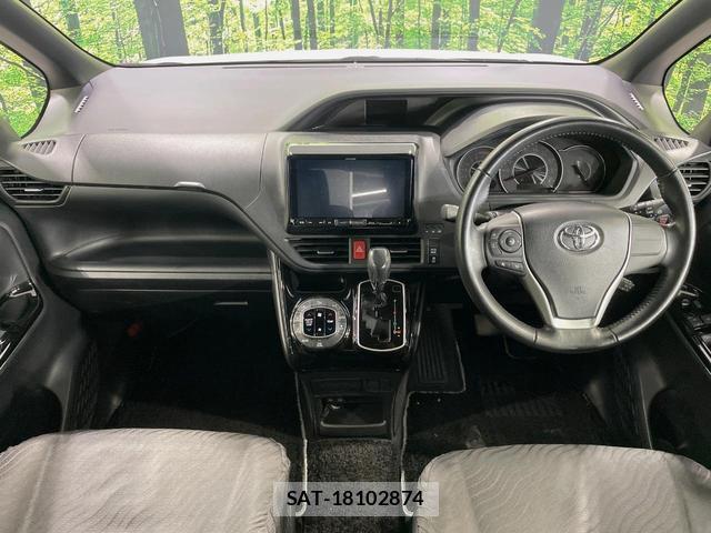 Toyota NOAH 2018-11 8218530-1