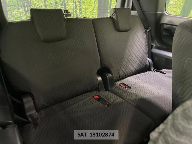 Toyota NOAH 2018-11 8218530-9