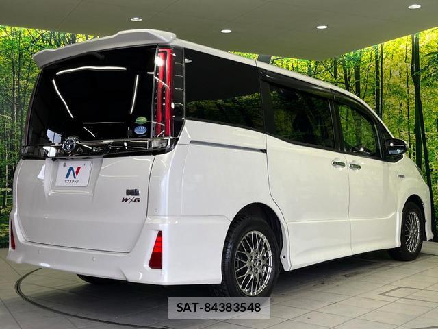 Toyota NOAH 2019-03 8218700-17