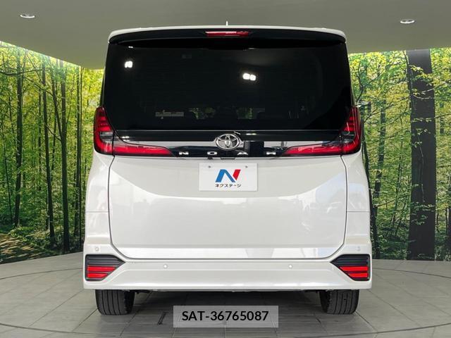 Toyota NOAH 2023-01 8218721-14