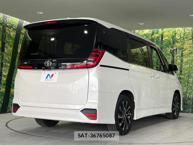 Toyota NOAH 2023-01 8218721-16