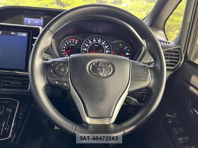 Toyota NOAH 2020-02 8219184-12
