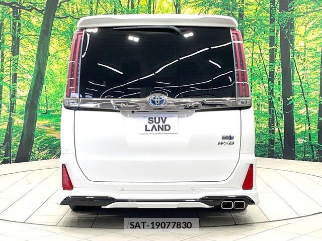 Toyota NOAH 2019-11 8219281-16