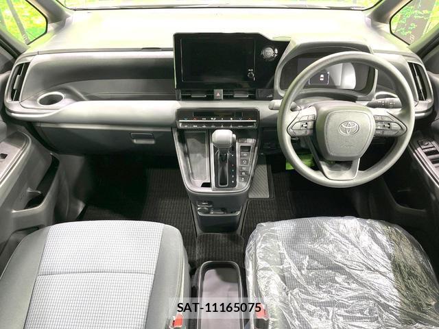 Toyota NOAH 2026-06 8219282-1