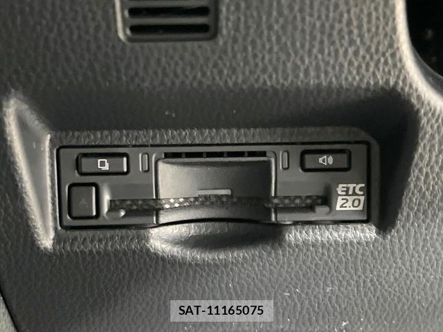 Toyota NOAH 2026-06 8219282-3
