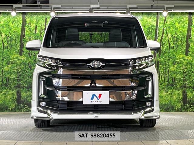 Toyota NOAH 2023-07 8219343-13