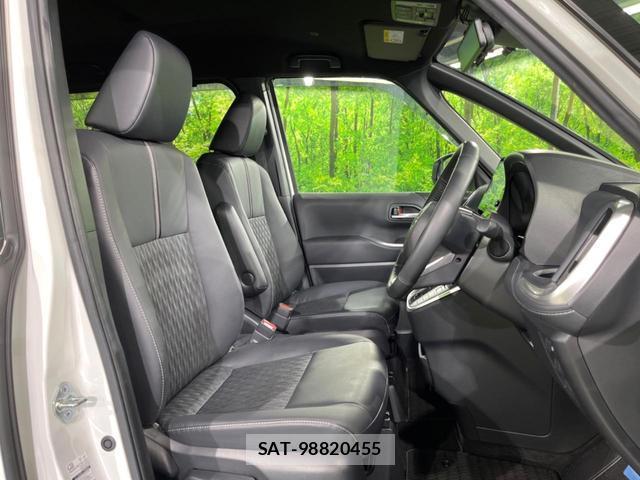 Toyota NOAH 2023-07 8219343-6