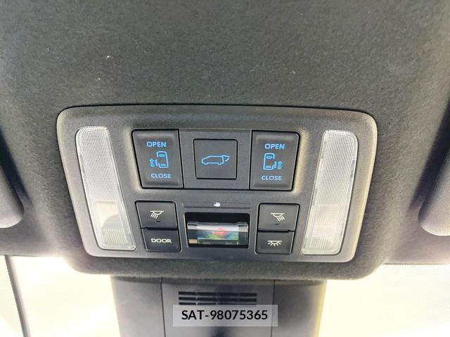 Toyota NOAH 2023-10 8219394-2