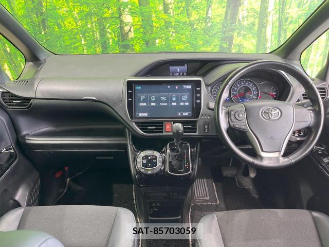 Toyota NOAH 2018-08 8219536-1