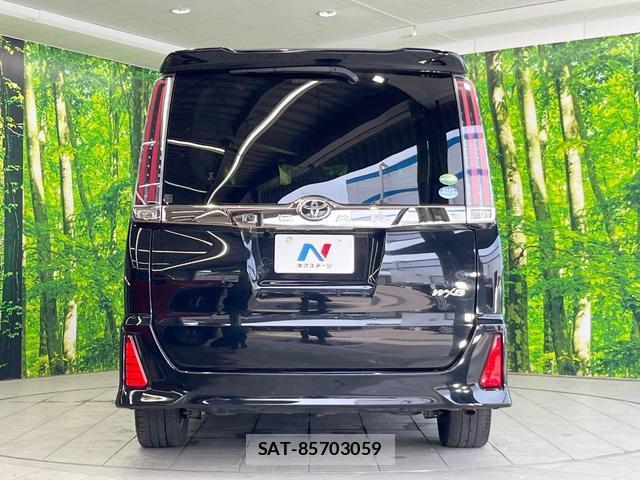 Toyota NOAH 2018-08 8219536-15