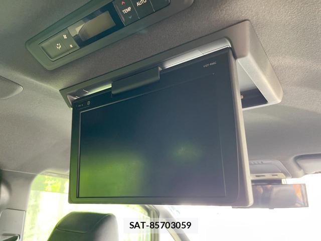 Toyota NOAH 2018-08 8219536-5