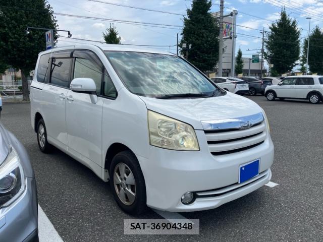 Toyota NOAH 2009-05 8219794-0