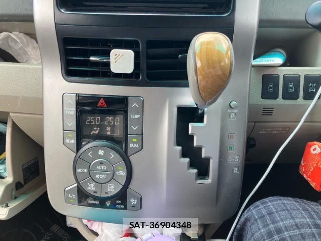 Toyota NOAH 2009-05 8219794-14