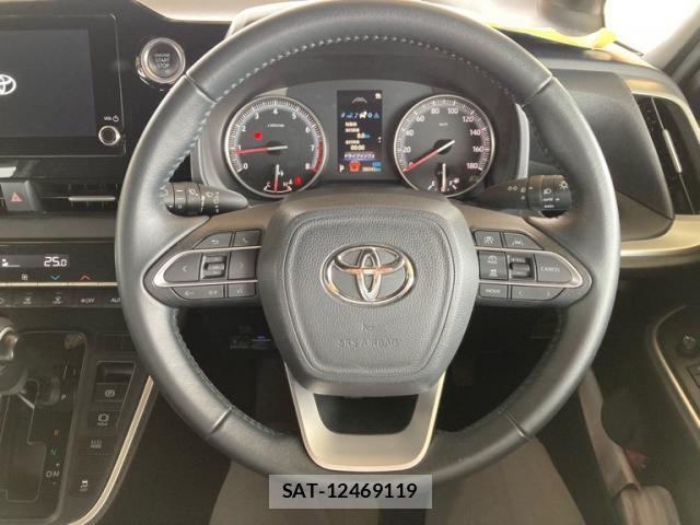 Toyota NOAH 2023-01 8219867-17