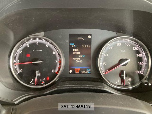 Toyota NOAH 2023-01 8219867-18