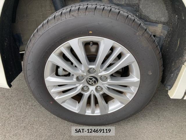 Toyota NOAH 2023-01 8219867-7
