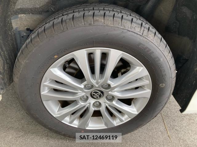 Toyota NOAH 2023-01 8219867-8
