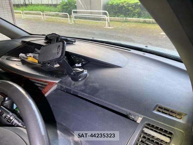 Toyota NOAH 2002-06 8220024-11